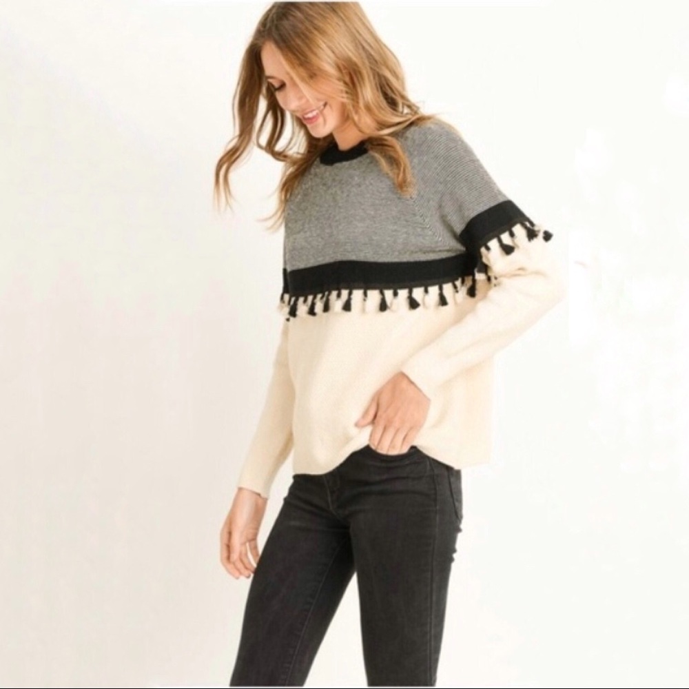 Gilli Brand cozy tassel sweater
